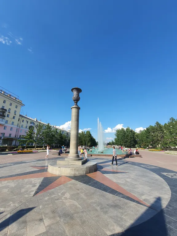 Просторная квартира в центре у сквера и фонтана на пл. Советов