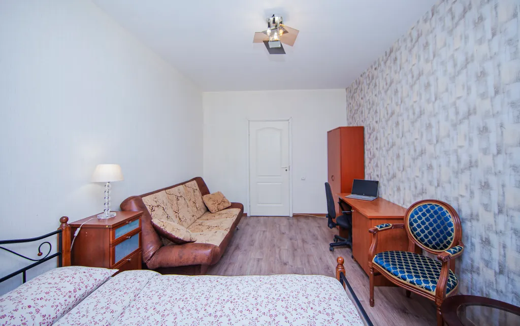 Old Town Apartment 3BR & 2BTHR