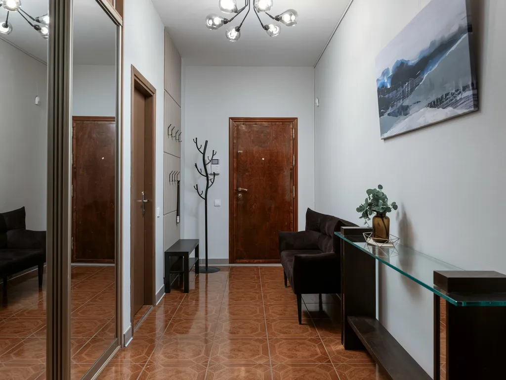 Четырехкомнатная квартира в элитном доме на Тверской