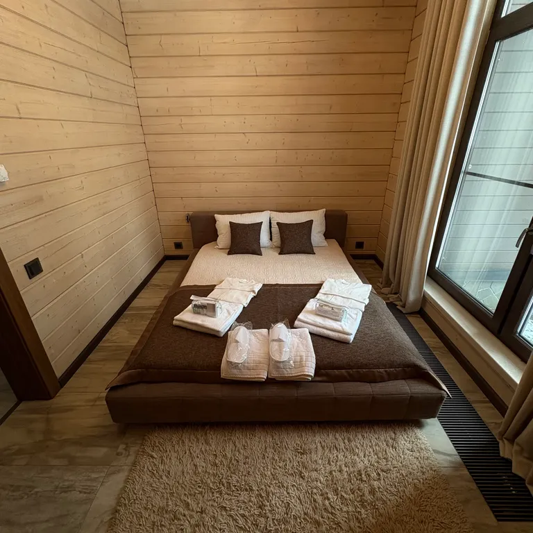 Современный коттедж на берегу озера Лавиярви