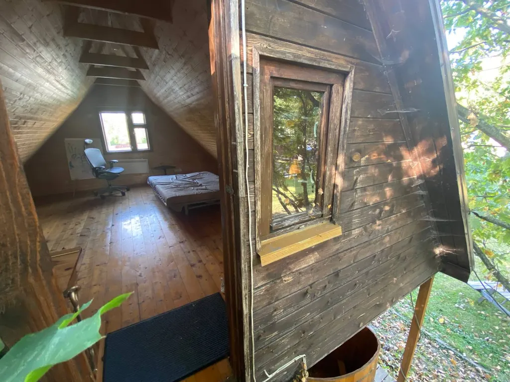 Уютный дом с баней и подворьем