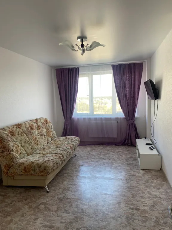 Двушка на въезде в город