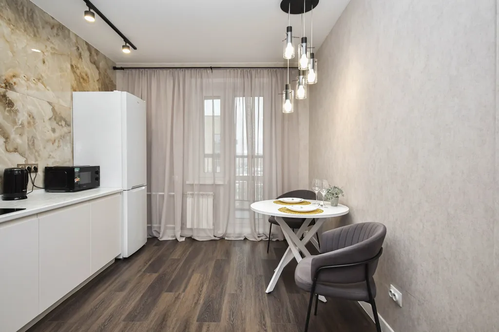 Комфортная современная квартира в центре Взлетки