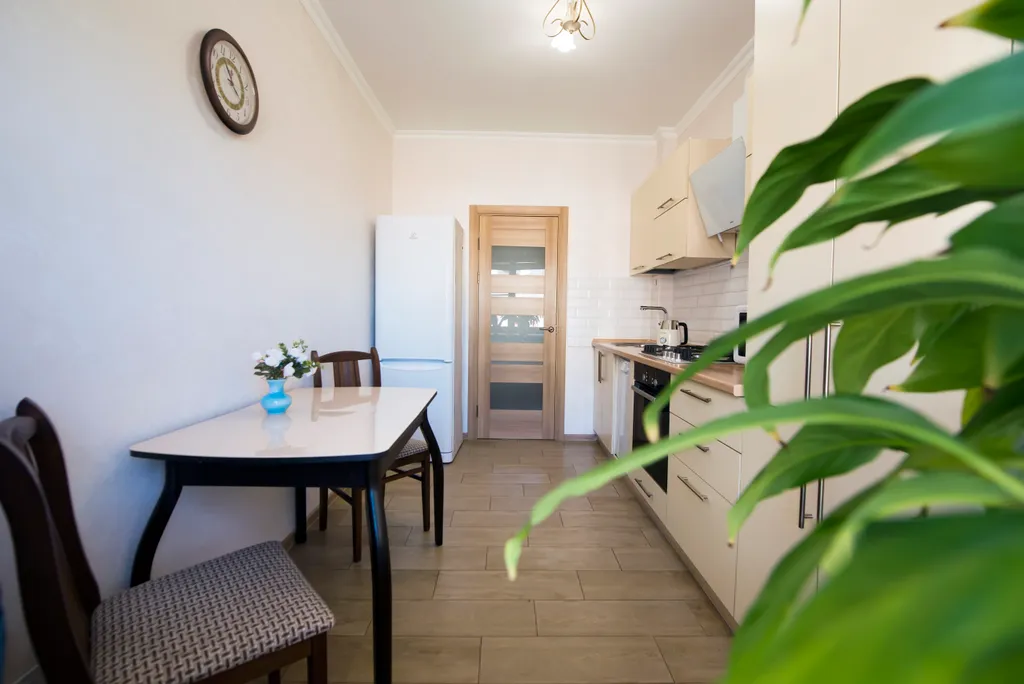 Двухкомнатная квартира с новым ремонтом и видом на реку