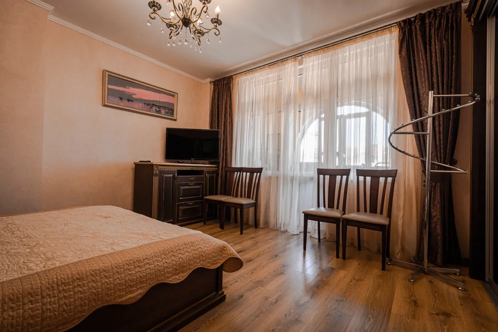 Алупка, 3-х комнатная квартира в ЖК Испанская деревня