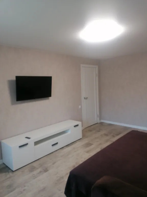 2-х комнатная комфортная квартира с новым евроремонтом и мебелью