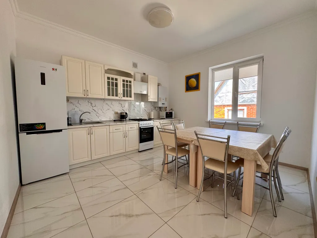 Уютный дом в черте города