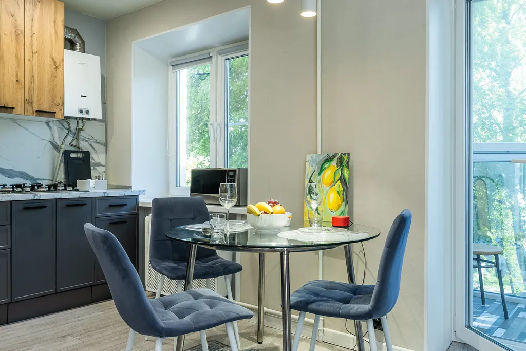 Уютная и светлая студия рядом с центром-идеально для отдыха и работы.