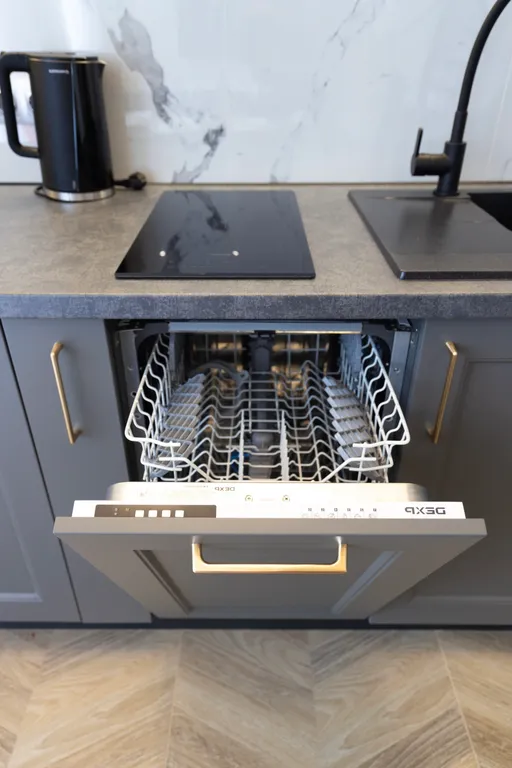 Дизайнерские 2-уровневые апартаменты в 5 минутах от моря