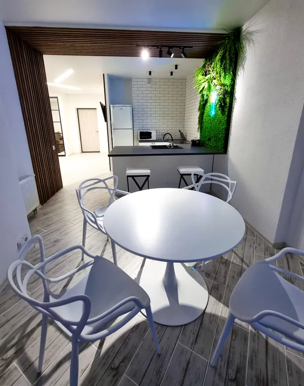 Аппаратамент с панорамными окнами и джакузи