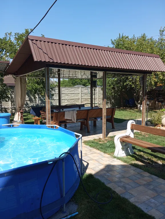 Уютный домик у леса рядом с городом