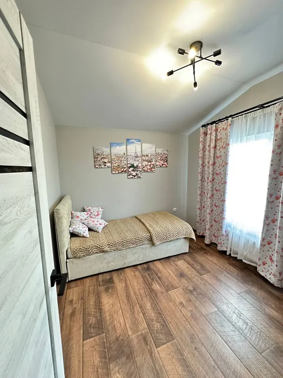 Коттедж Уютный дом отдыха ДвижВилладж с баней и видом на реку — Новотитаровская