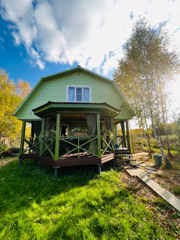 Дом в деревне с баней на дровах