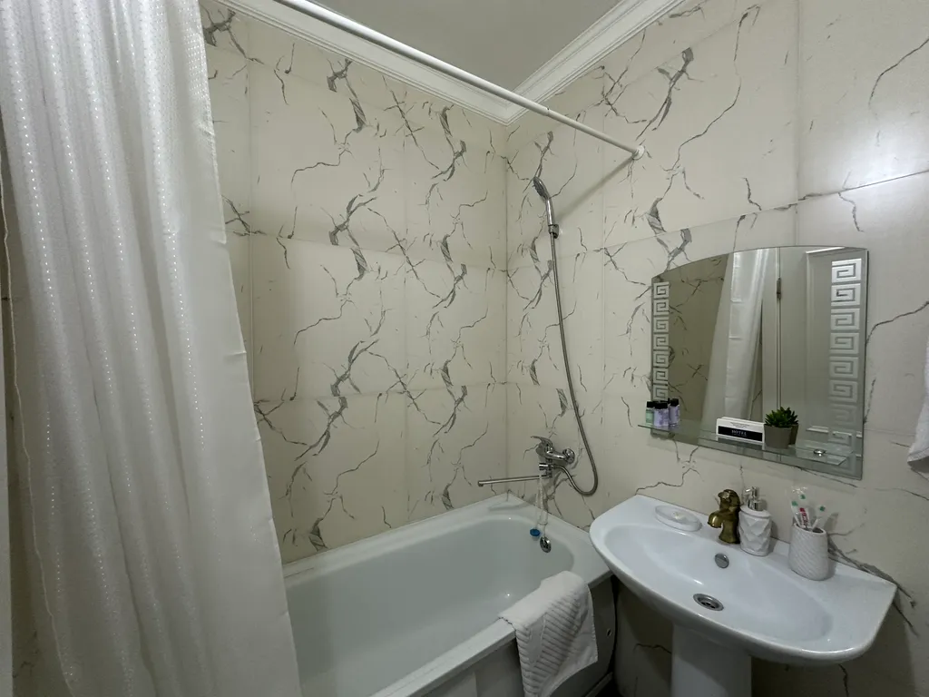 Квартира Уютная студия на Арбате — Алматы