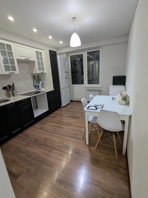 Уютная однокомнатна квартира, шикарный вид из окна