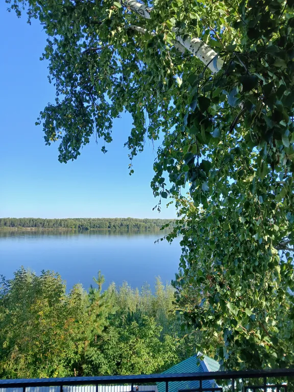 Домик у реки