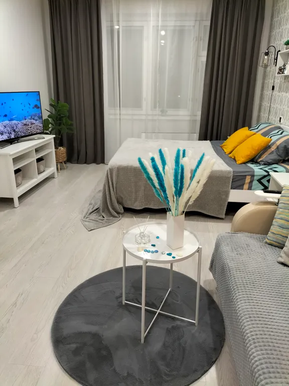 Уютная квартира с видом на берёзовую рощу