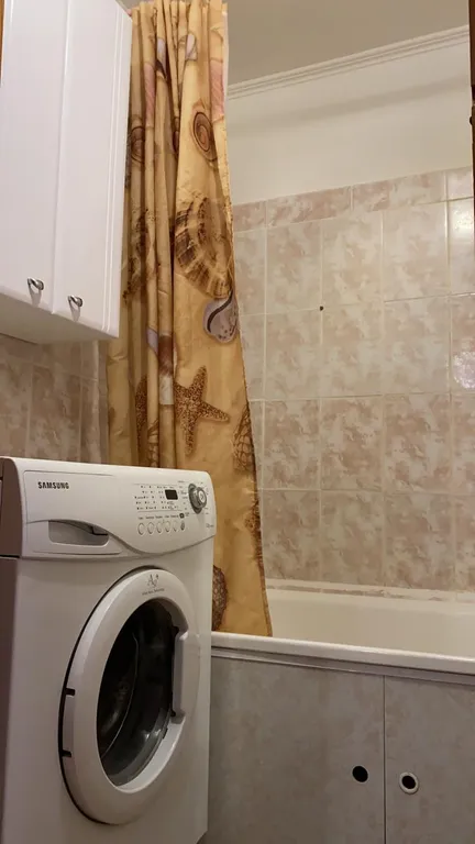 Много места