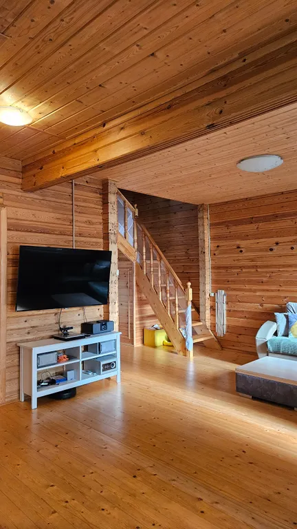 Семейный дом на берегу реки Волга с шикарными видом и пляжем