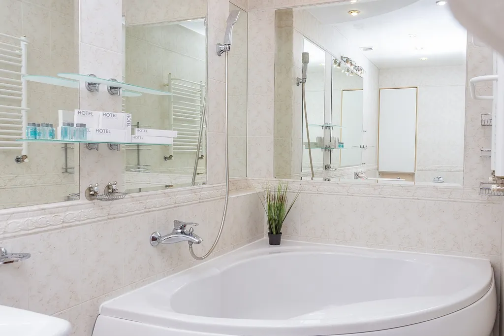 Четырёхкомнатные апартаменты на главном проспекте города