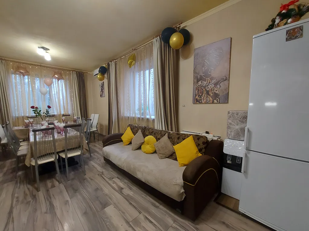 Коттедж Марианна с бильярдом, теннисом, сауной и бассейном