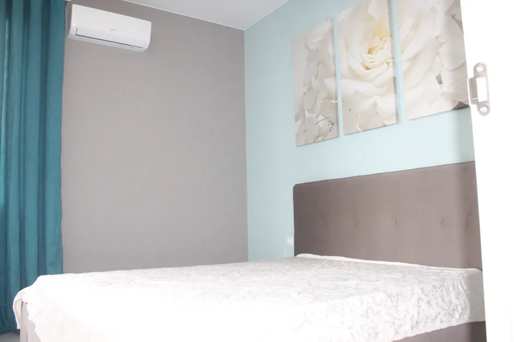 3х комнатная квартира 1-я линия с балконом и видом на море Крым Ялта Гаспра