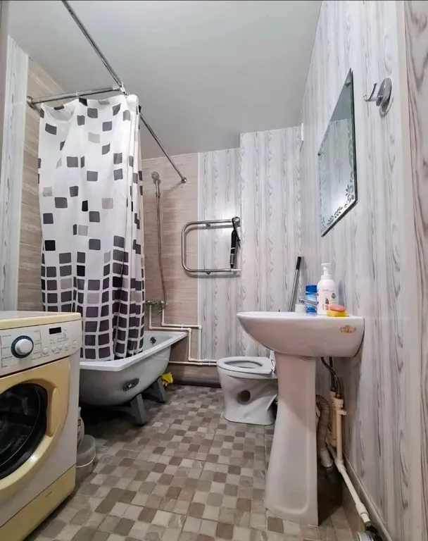 Большая квартира с балконом