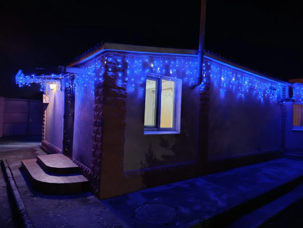 Дом с бассейном и сауной рядом с морем