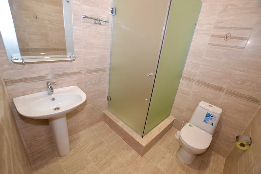 Студия с мини кухней и балконом на втором этаже