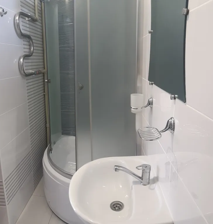 Комфортабельные номера в центре поселка