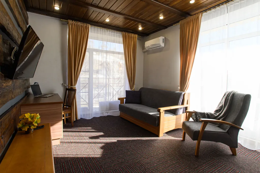 Апартамент на "5" (студия+спальня) № 505 с видом на трассы и долину