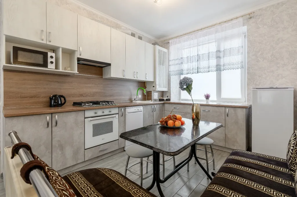 Дом рядом с трассой М-4