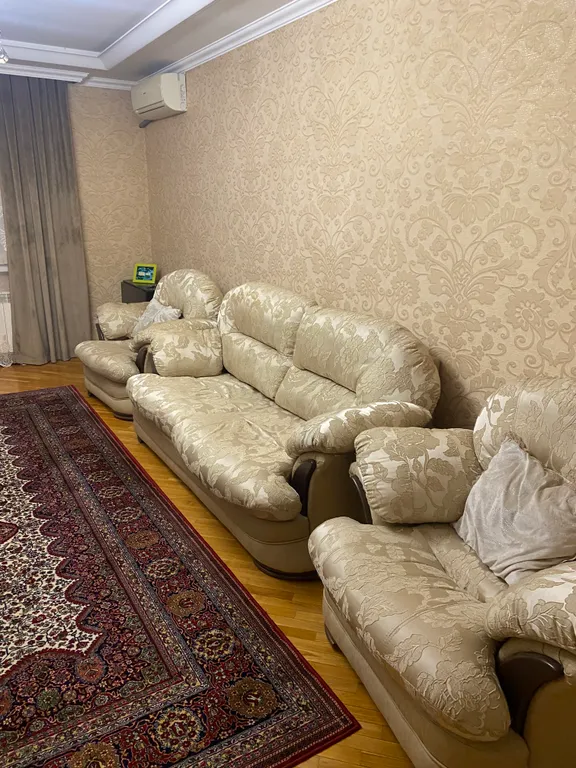 Квартира 2-комнатная Квартира — Махачкала