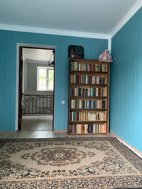 Комната в частном доме с верандой, вход отдельный, свой выход в сад.