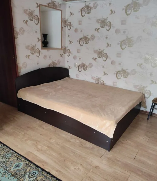 Дом недалеко от колоннады