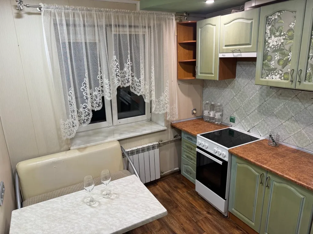 Видовая двухкомнатная квартира в самом центре города