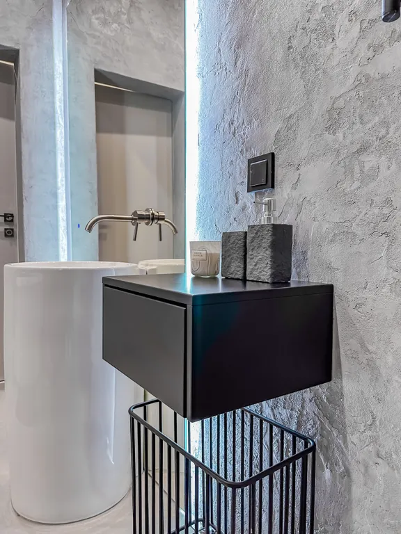 Двухуровневые апартаменты с прямым выходом к бассейну и у моря