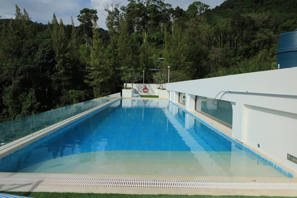 Просторная однушка у моря с бассейном и Wi-Fi 500 мбит/с