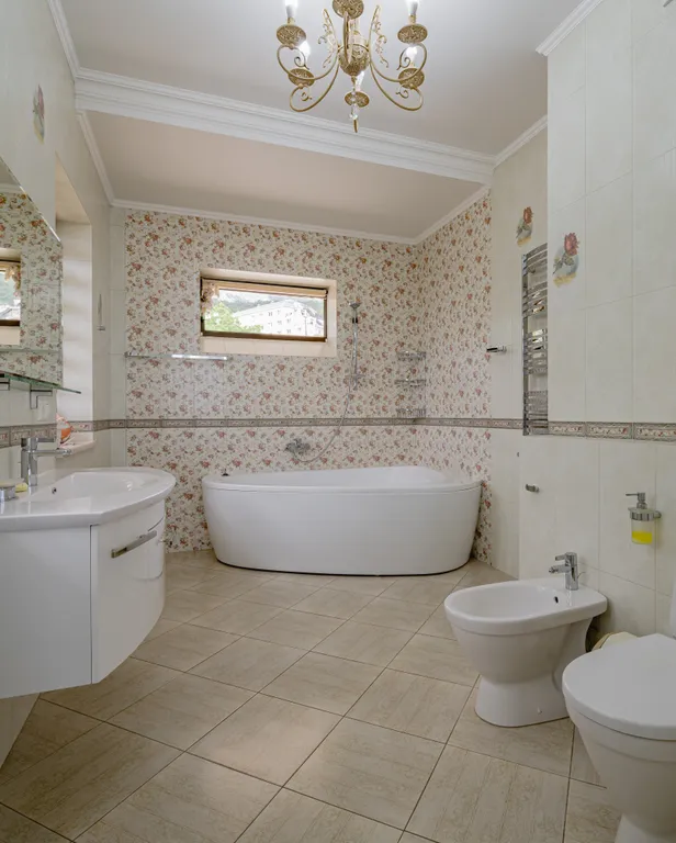 Красивый дом Азазель с сауной и с видом на море и горы