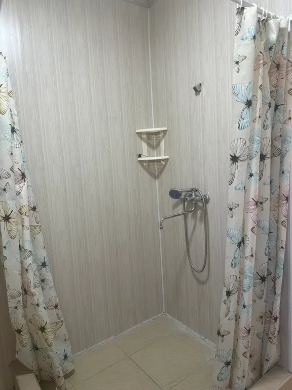 Уютная двухкомнатная квартира со своим двором