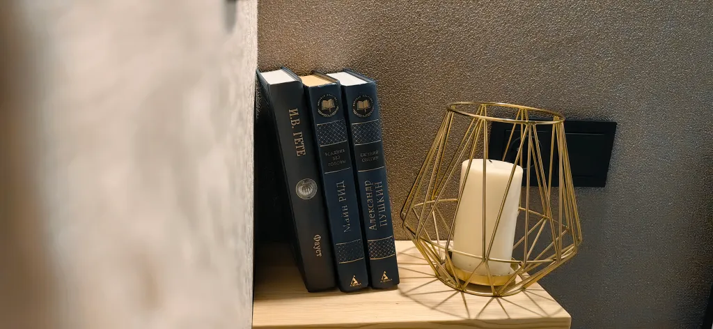 Квартира Уютная студия напротив университета и парка в центре Нефтяников — Омск