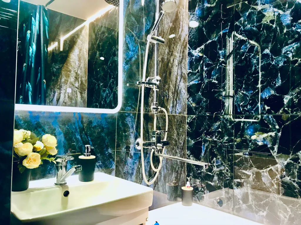 Современная квартира с новым дизайнерским ремонтом