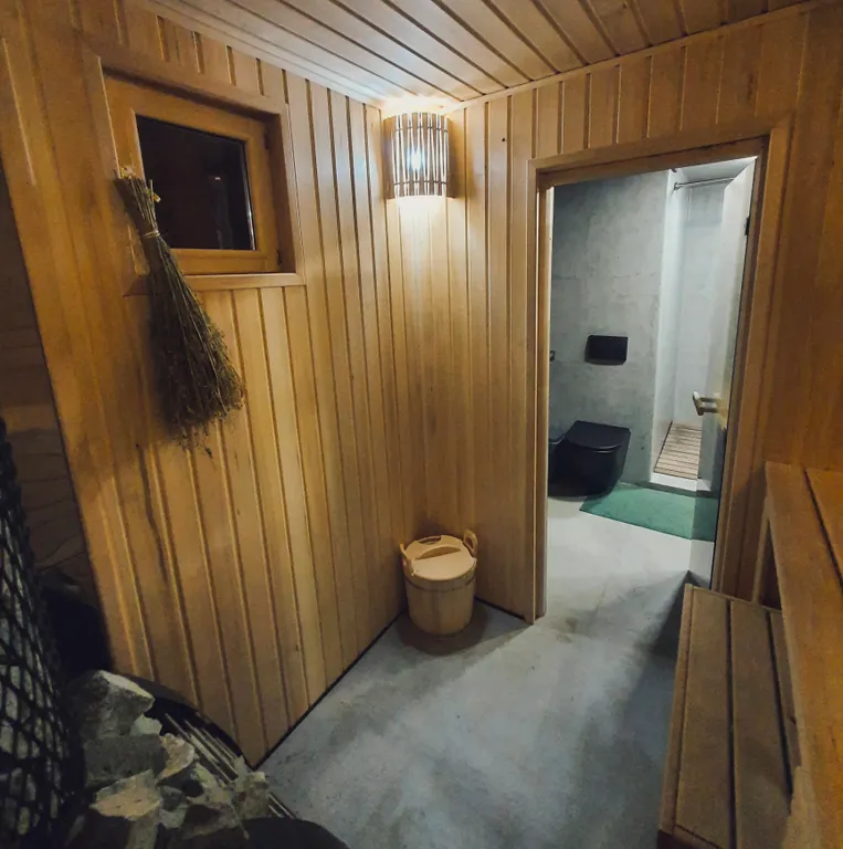 Барнхаус для отдыха у леса и реки