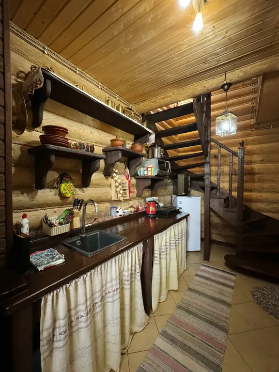 4-комнатный Дом