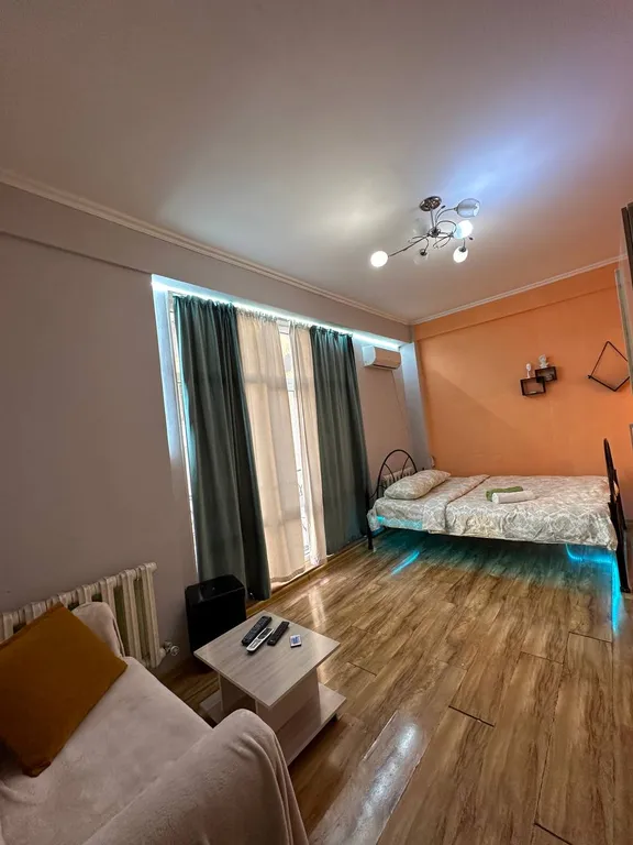 Уютная квартира возле ТЦ ГУМ и ЦУМ