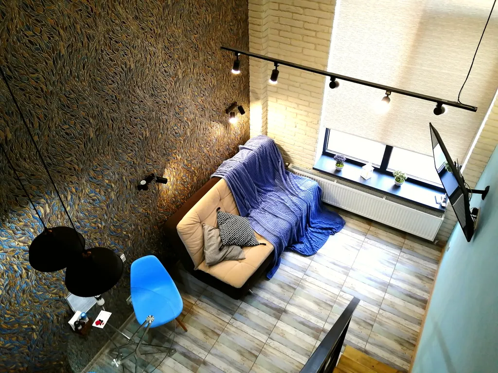 Квартира 2-этажная студия в стиле Лофт, рядом с набережной реки Волга — аренда посуточно в Астрахань