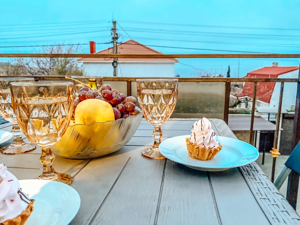 Квартира 2-комнатная Квартира — Севастополь