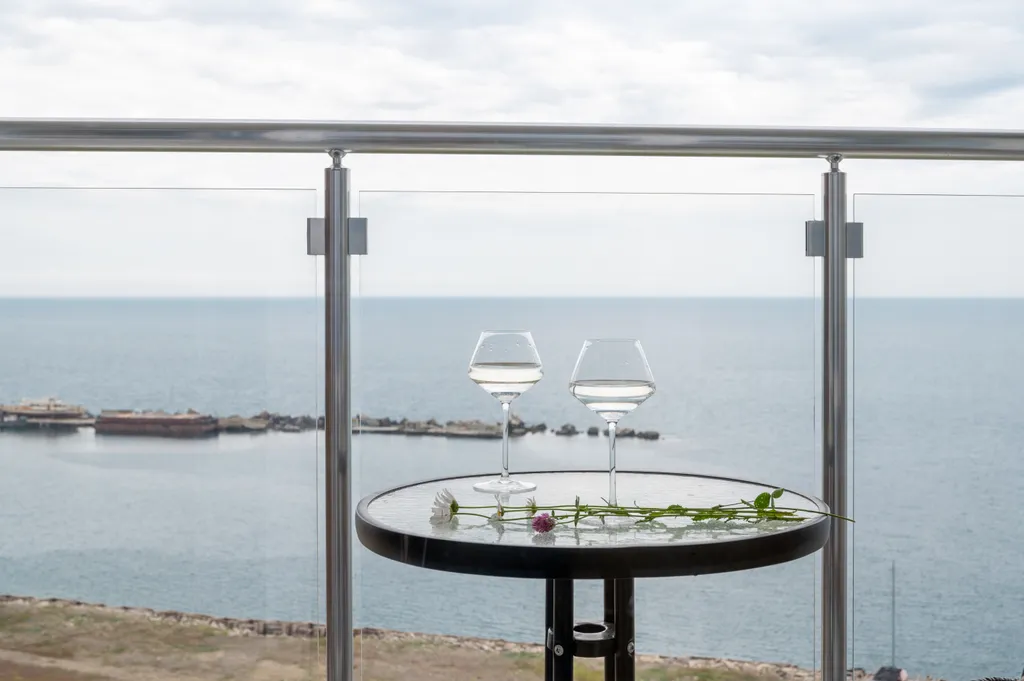 Уютная студия с видом на море