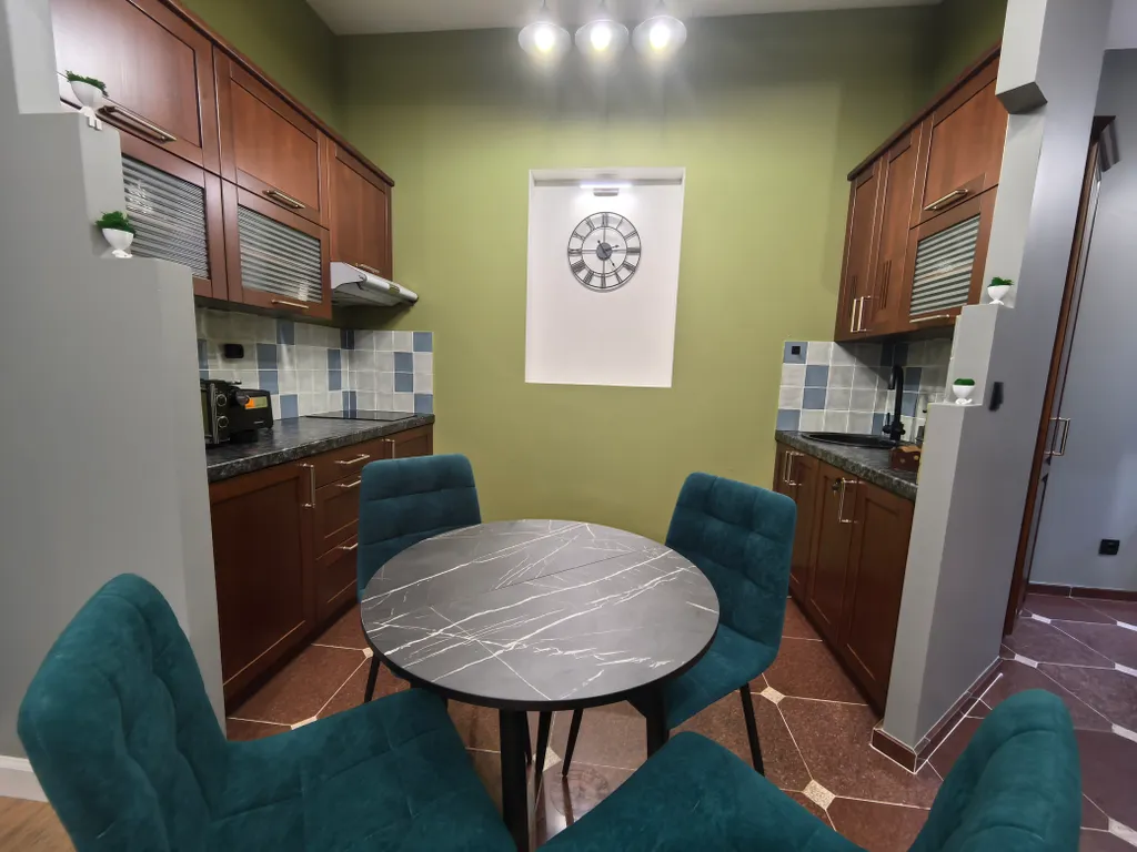 Дизайнерская 2к квартира на набережной реки Волги