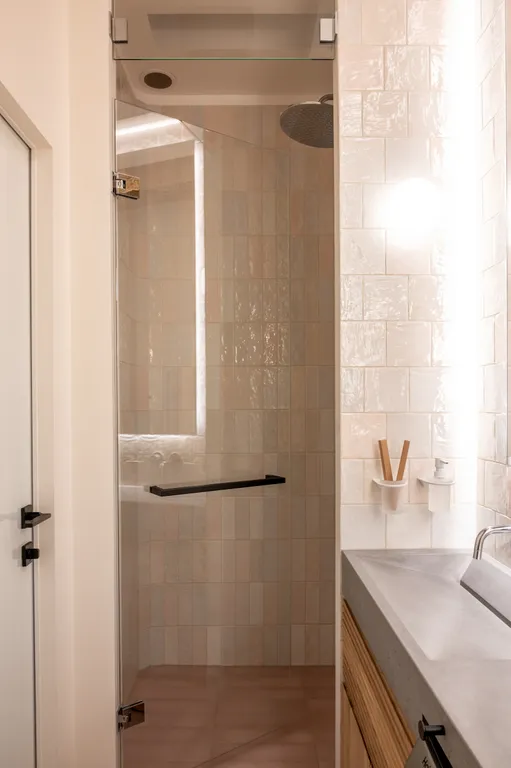 Квартира Дизайнерские эко-апартаменты на Маяковской с камином — Москва